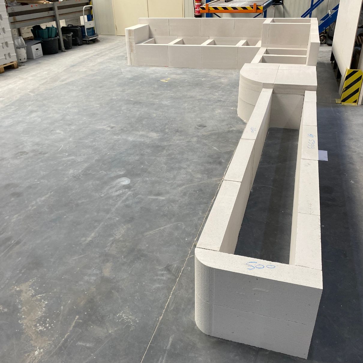 Tuinbank-Lounchebank-Zelf-Maken-Cellenbeton-Afgeronde-Blokken-Hoekblokken-Cellenbeton-Rond-Ronde-Wand